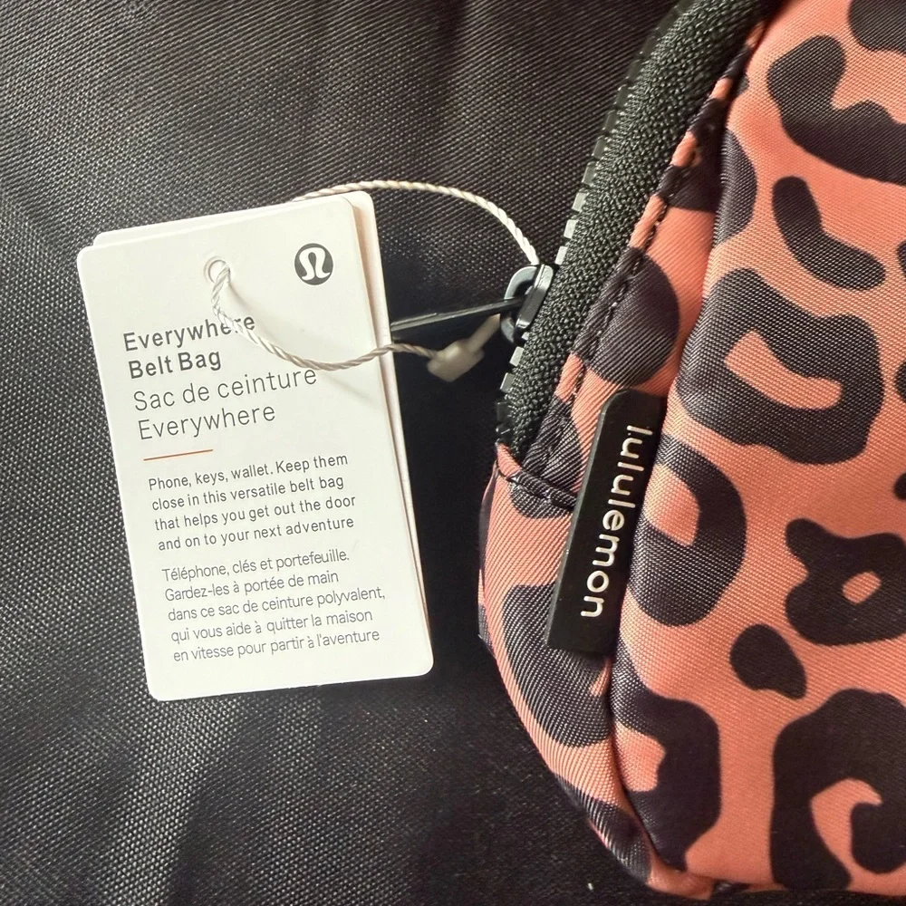 New Lululemon athletica Black and Pink Leopard Everywhere Belt Bag - Picture 3 of 7